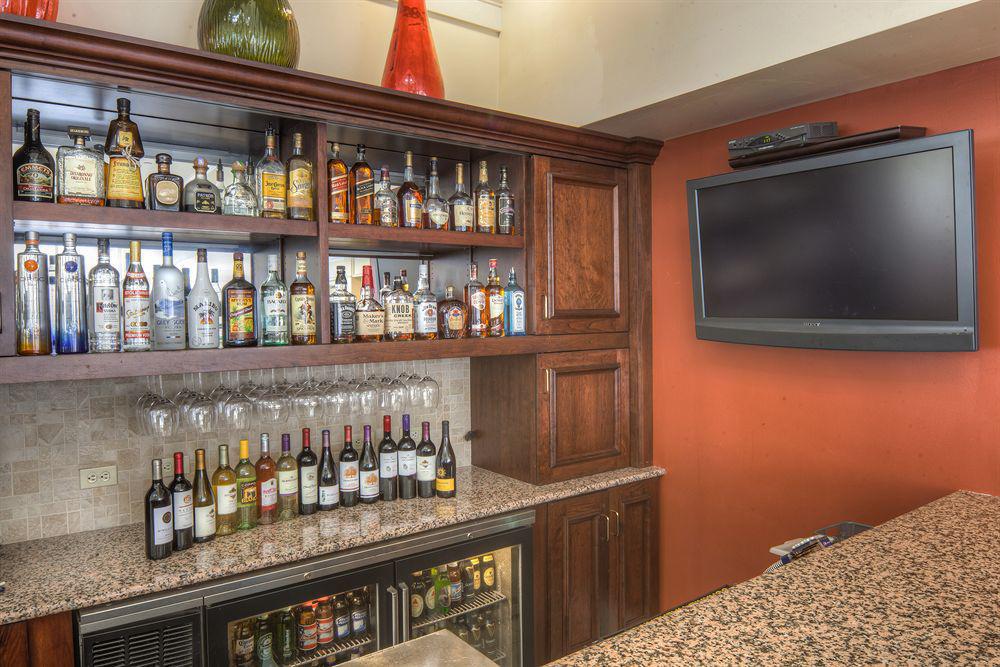 Hilton Garden Inn Norwalk Restaurace fotografie