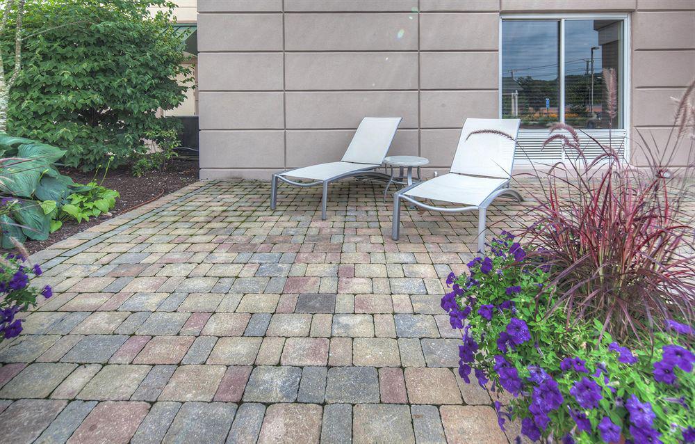 Hilton Garden Inn Norwalk Exteriér fotografie