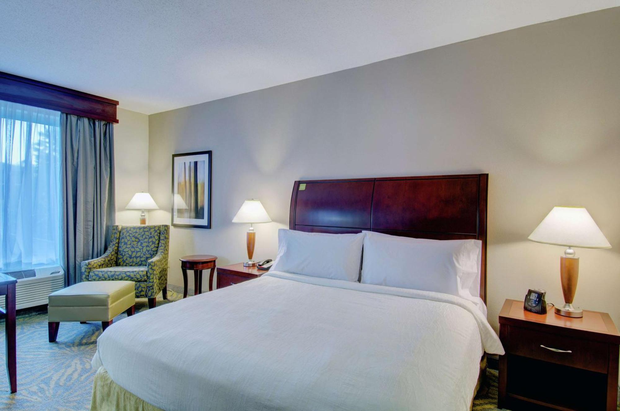 Hilton Garden Inn Norwalk Exteriér fotografie