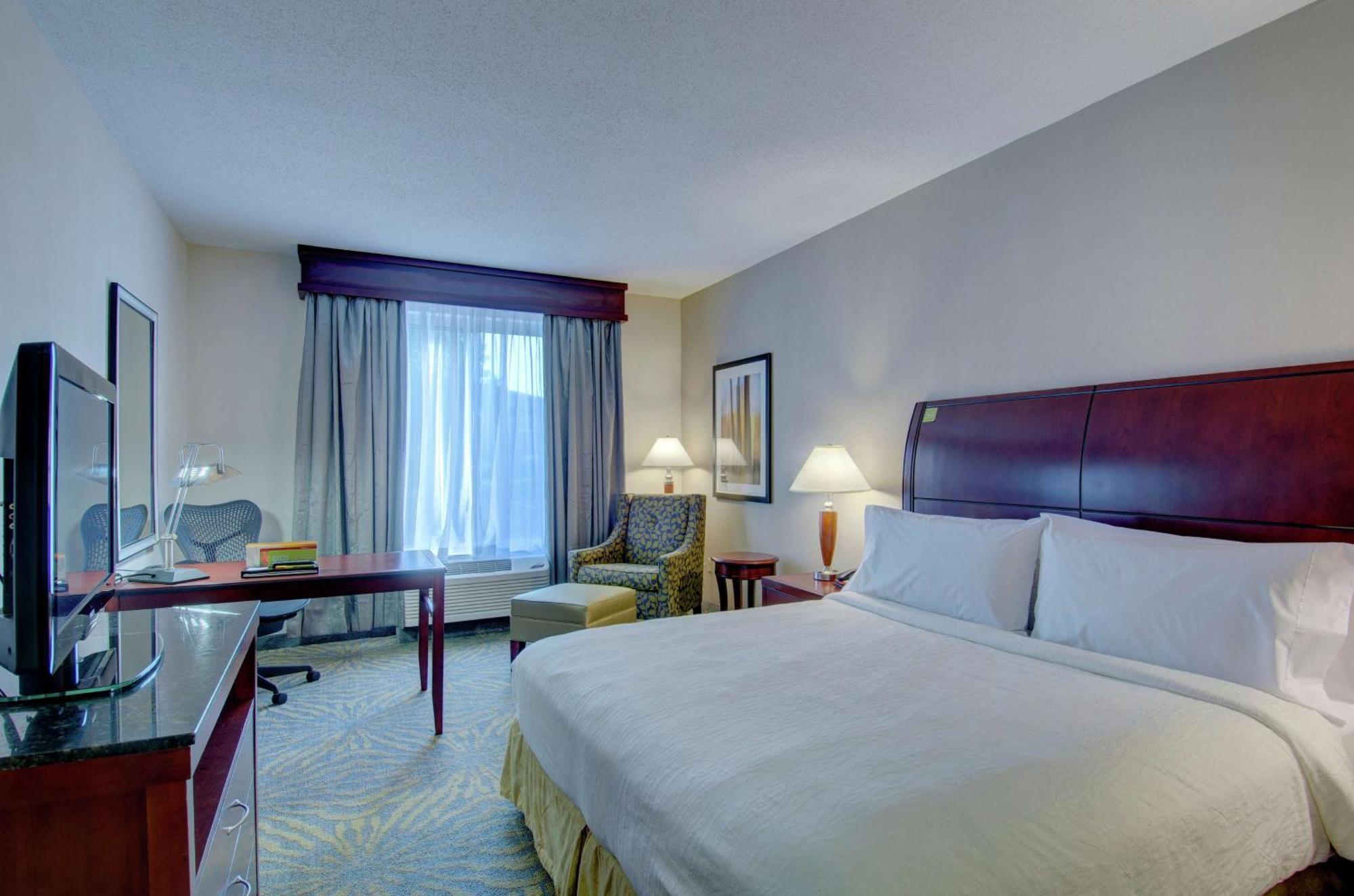 Hilton Garden Inn Norwalk Exteriér fotografie